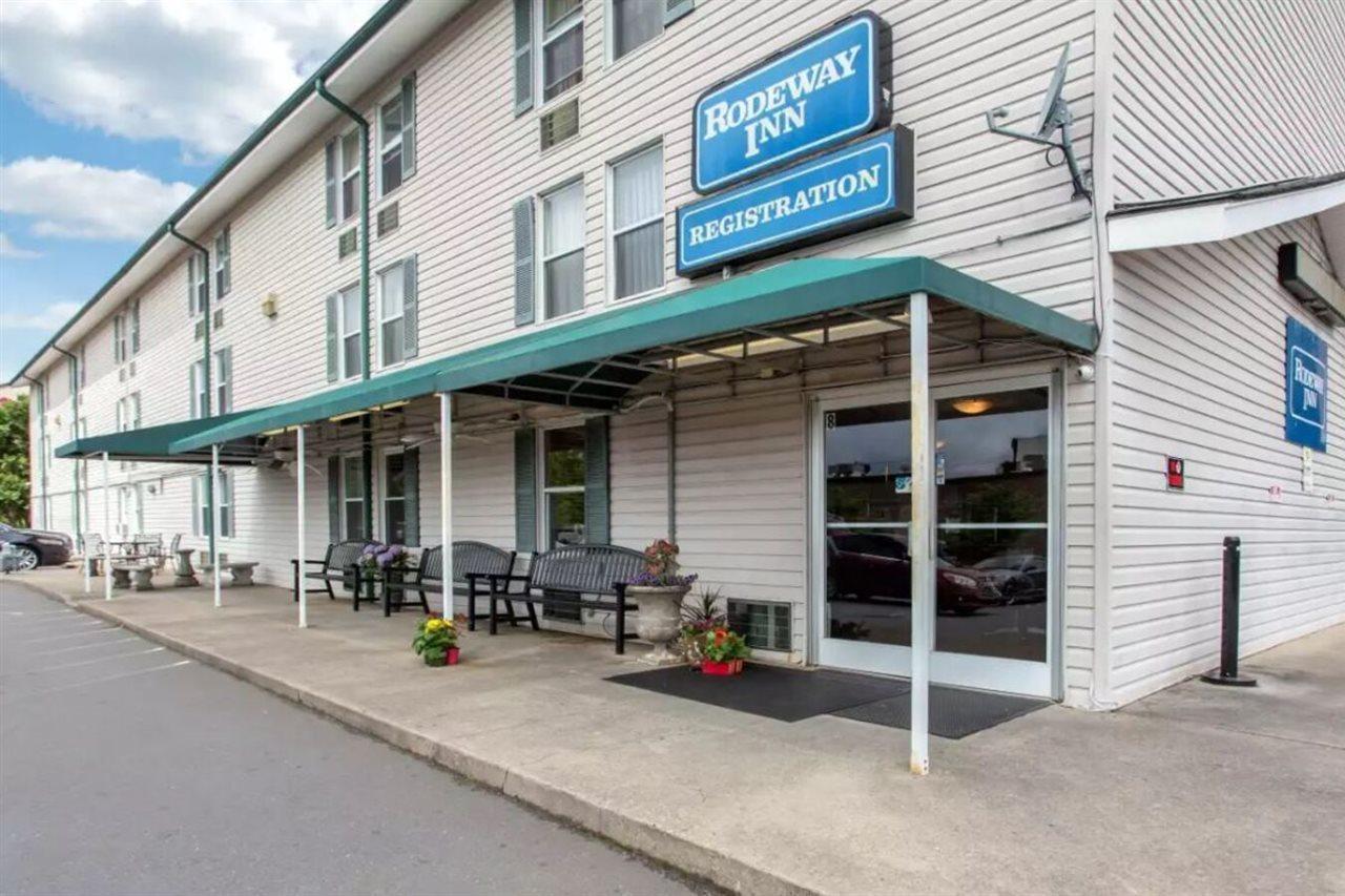 אשוויל Rodeway Inn מראה חיצוני תמונה