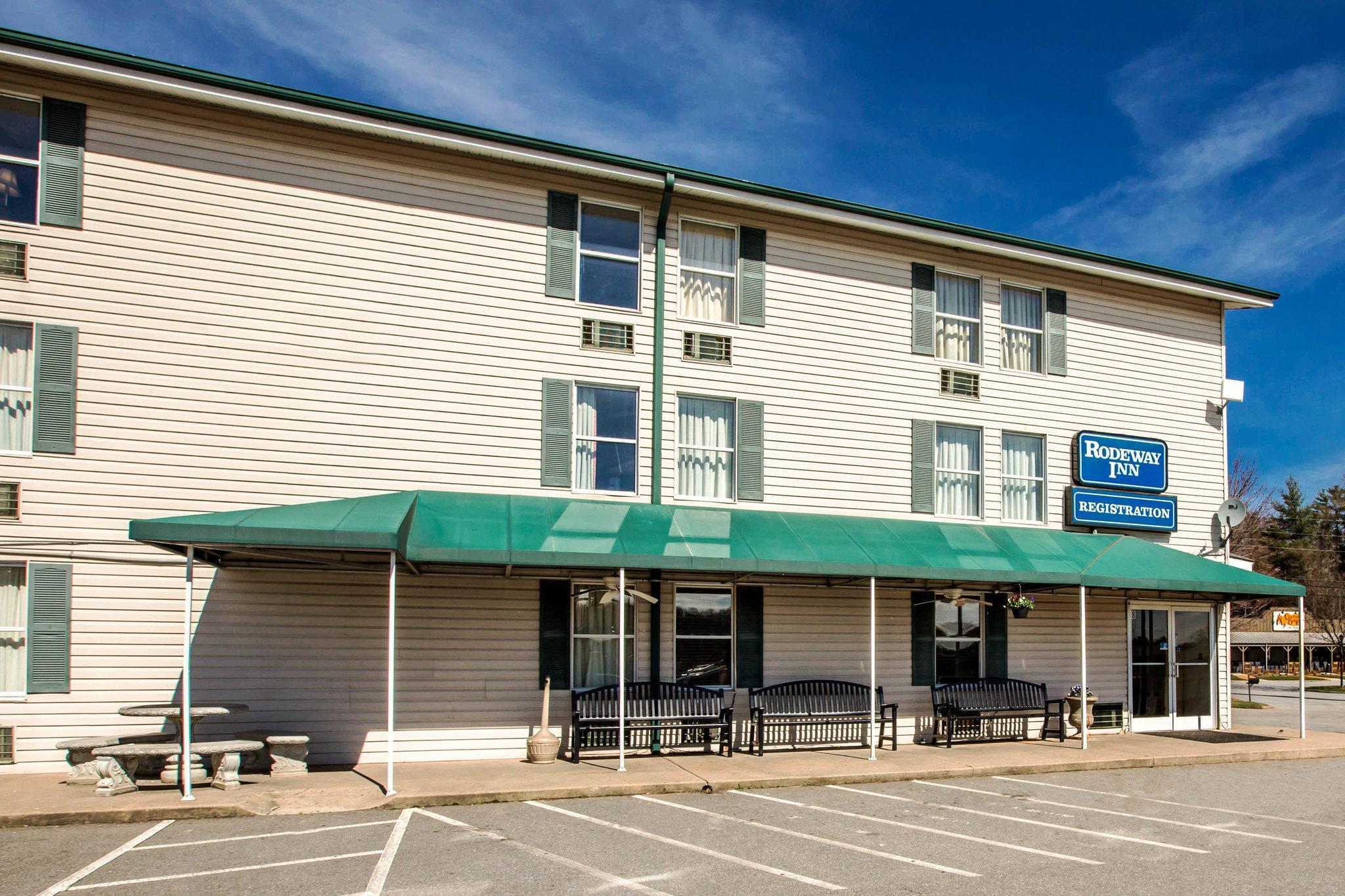 אשוויל Rodeway Inn מראה חיצוני תמונה
