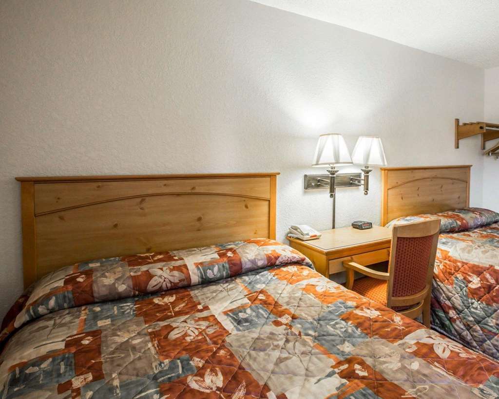 אשוויל Rodeway Inn חדר תמונה
