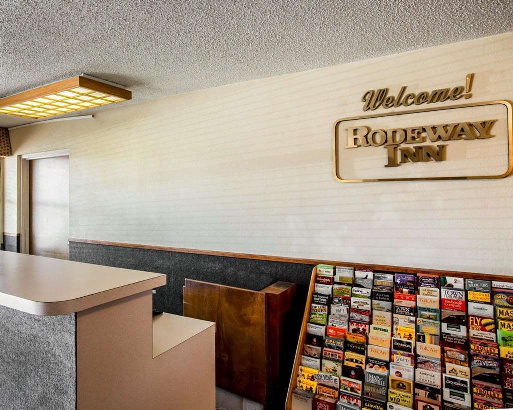 אשוויל Rodeway Inn מראה פנימי תמונה